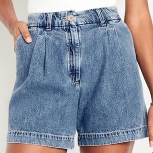 Old Navy Extra High Waisted Taylor Trouser Shorts - 5 inch In Seem